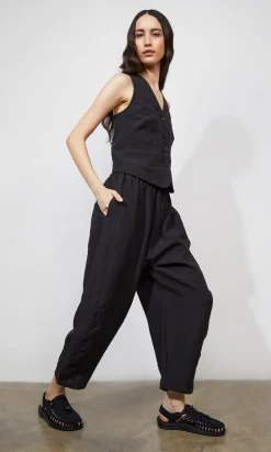 Butoni Pants - Black Linen