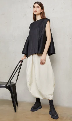 Nero Pleat Top